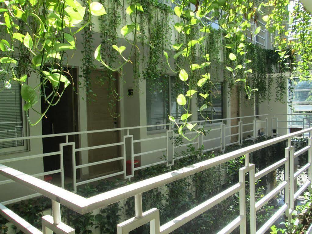 Legreen Senayan 2*
